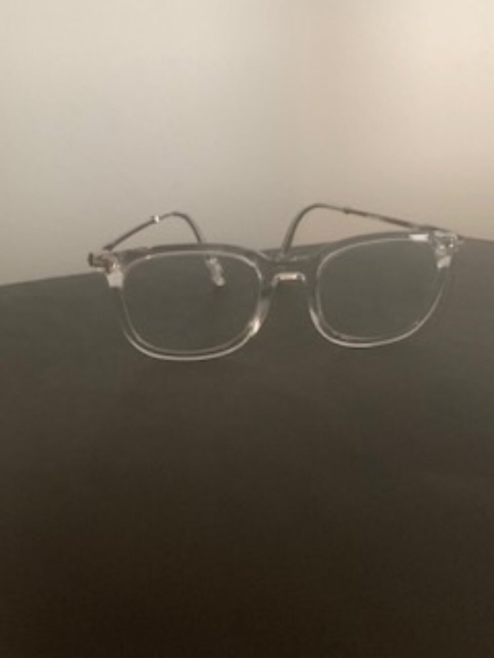 Gently Pre-Owned Tom Ford Clear Unisex Eyeglass Frames w/Case & Cleaning Cloth